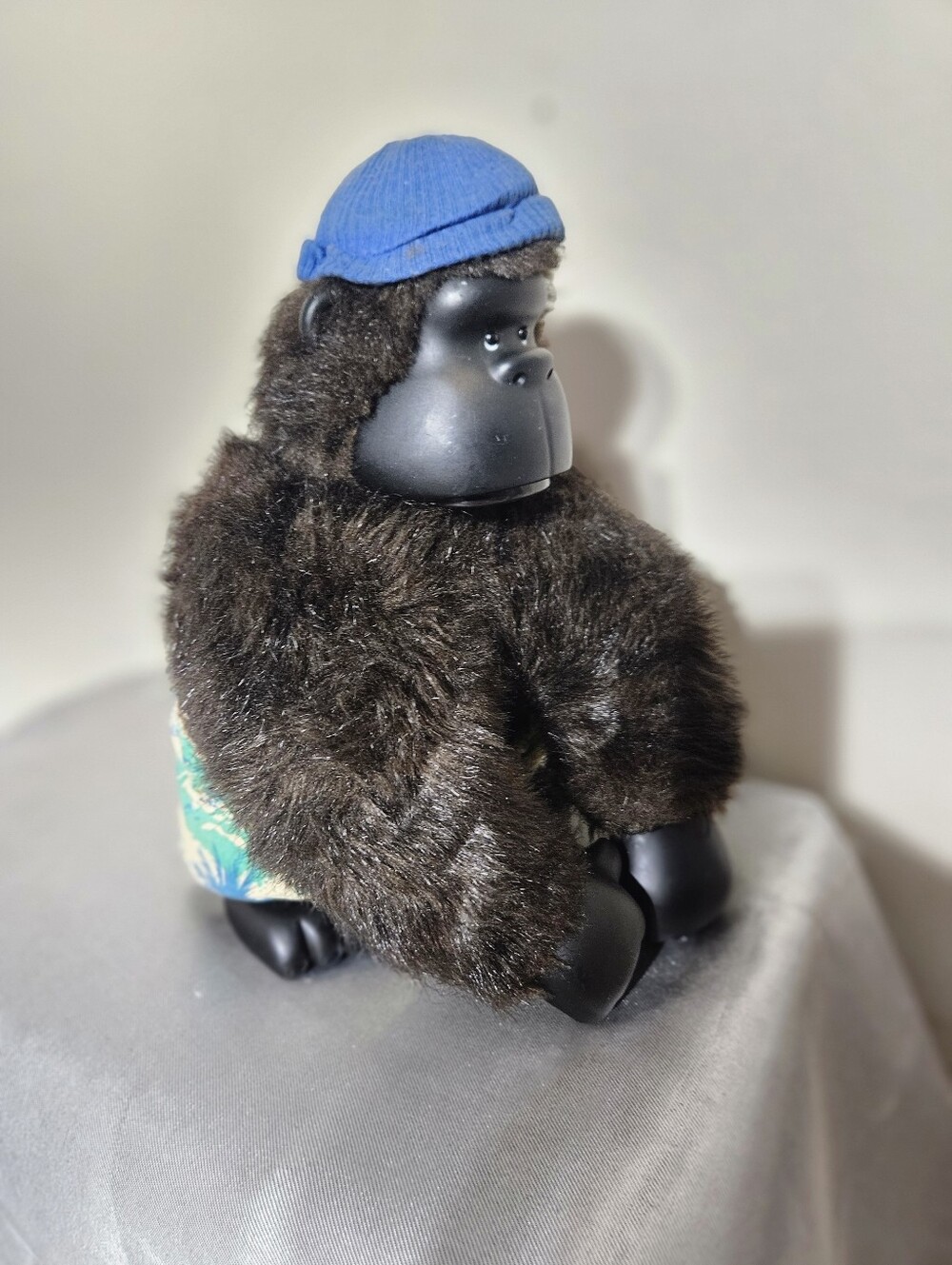 VTG 1987 Applause Stuffed Gorilla